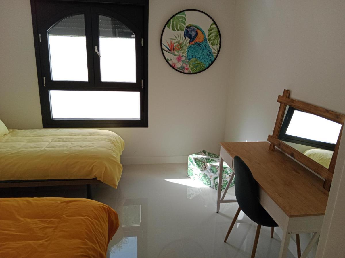 La Paloma Beach Apartment With Pool By Casa Del Sol Hr 马尼尔瓦 外观 照片