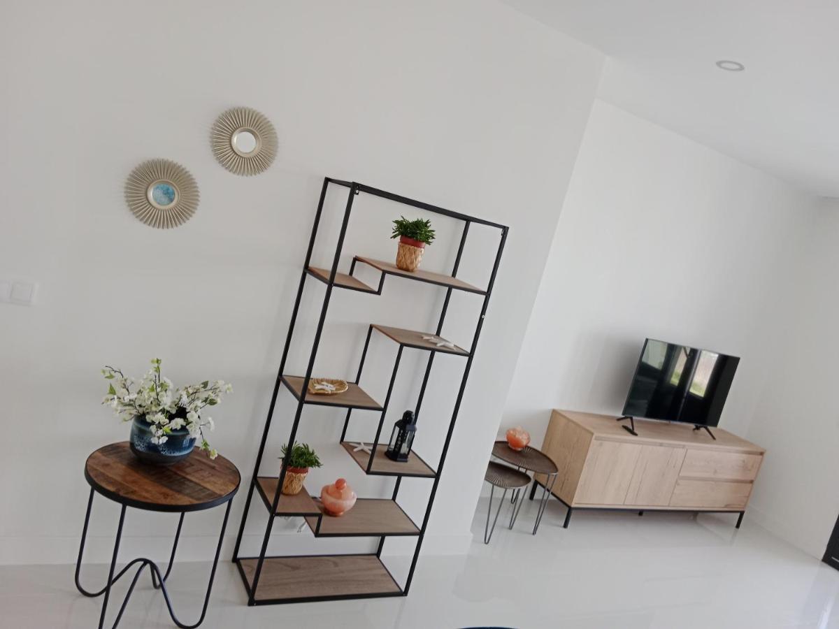 La Paloma Beach Apartment With Pool By Casa Del Sol Hr 马尼尔瓦 外观 照片